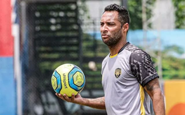 Ibson pretende usar torcida do Flamengo a favor do Amazonas e já tem ‘fórmula’ para barrar trio de meias
