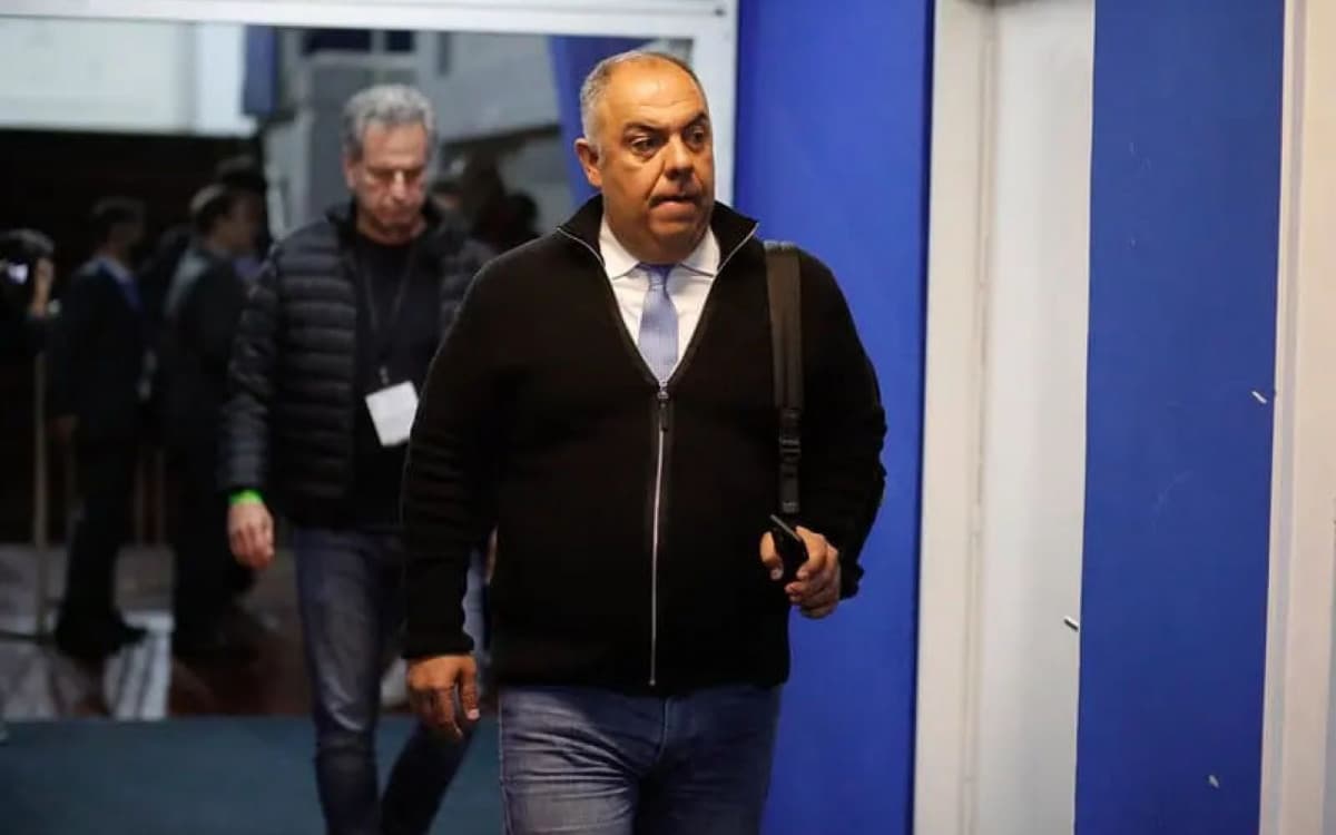 Dirigente do Flamengo sobe o tom em cobrança à CBF: 'Tem que ter vergonha na cara'