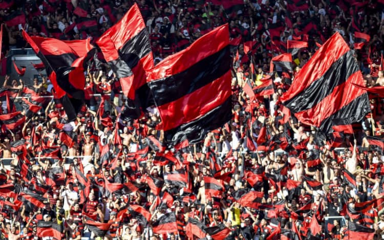 Torcida do Flamengo coloca fotos do futuro estádio no Google Maps; confira