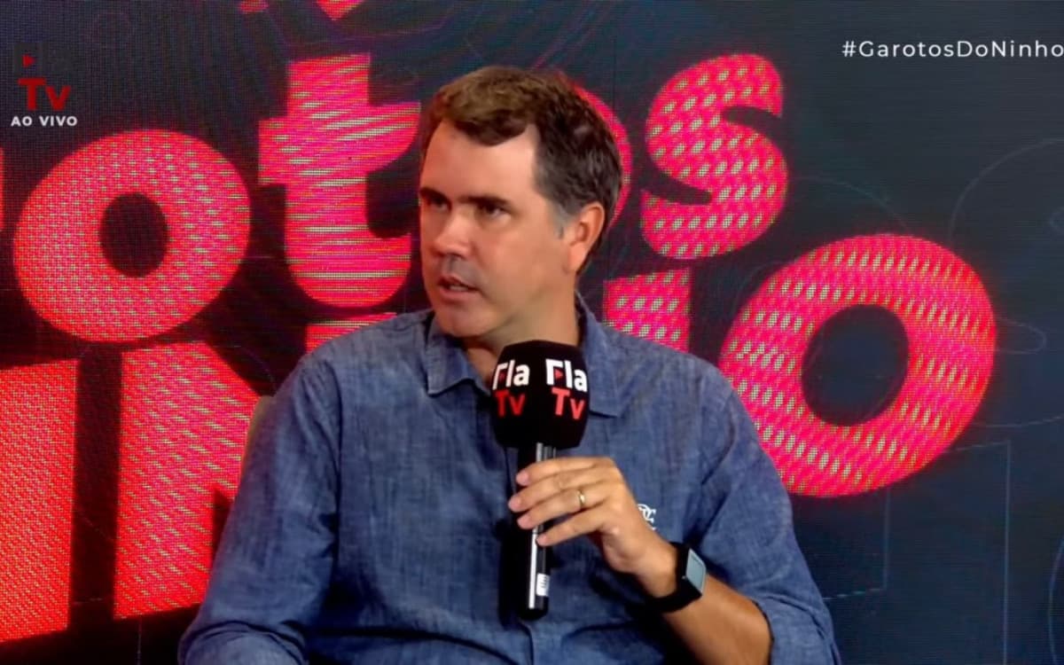 Gerente fica na bronca com o VAR e diz que o Flamengo se sentiu prejudicado