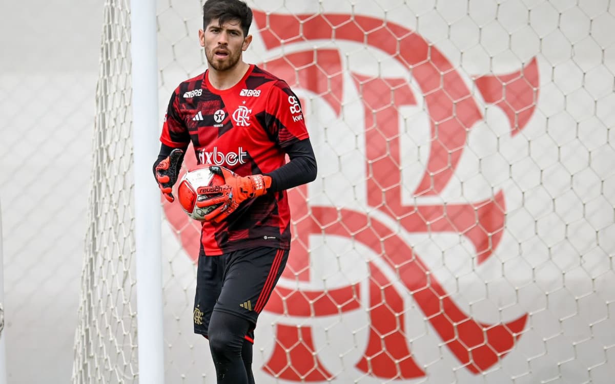 Rossi cita oferta rejeitada pelo Flamengo e admite sonho de atuar na Europa: 'Terei outra chance'