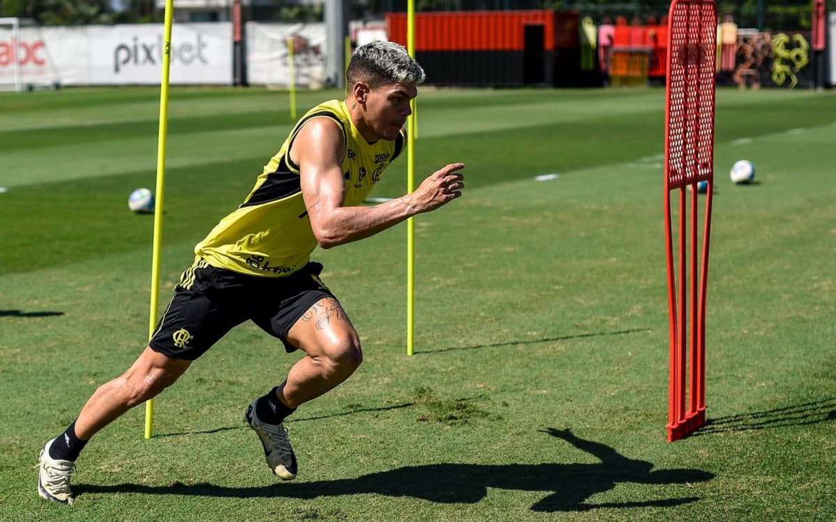 Flamengo deve ter retorno de lesionados contra o Bahia
