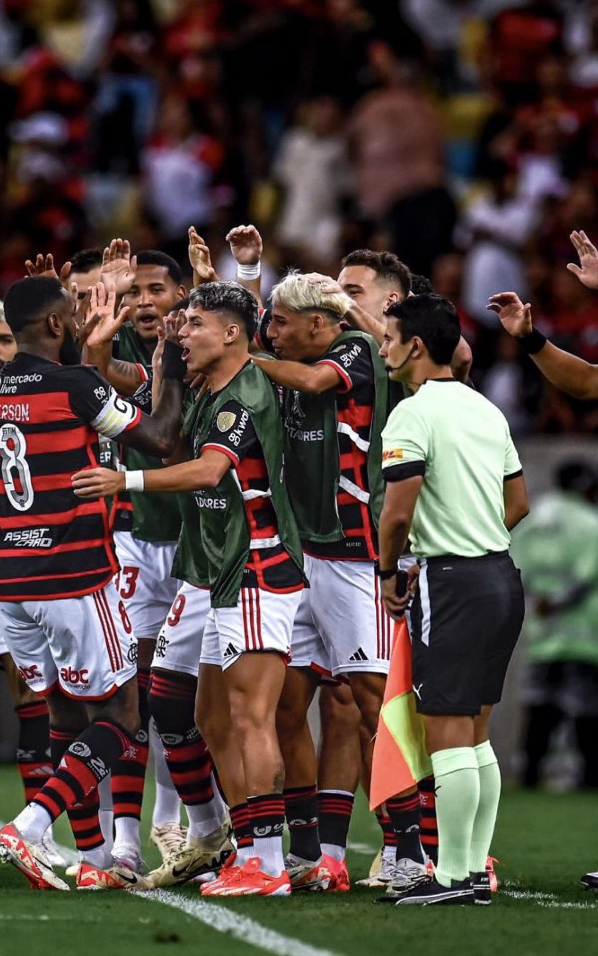 Libertadores: Flamengo goleia o Bolívar e volta à zona de classificação