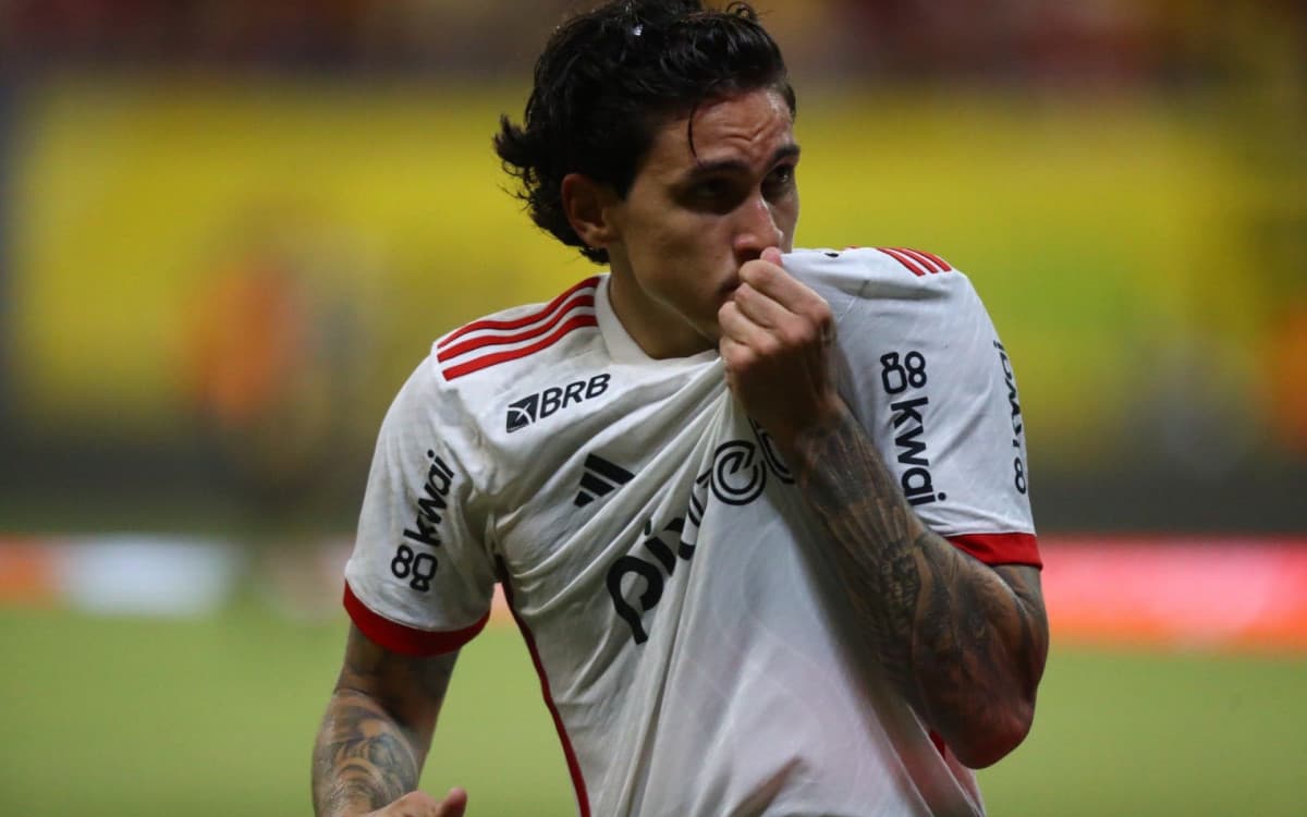 Flamengo não brilha, mas bate o Amazonas e avança na Copa do Brasil