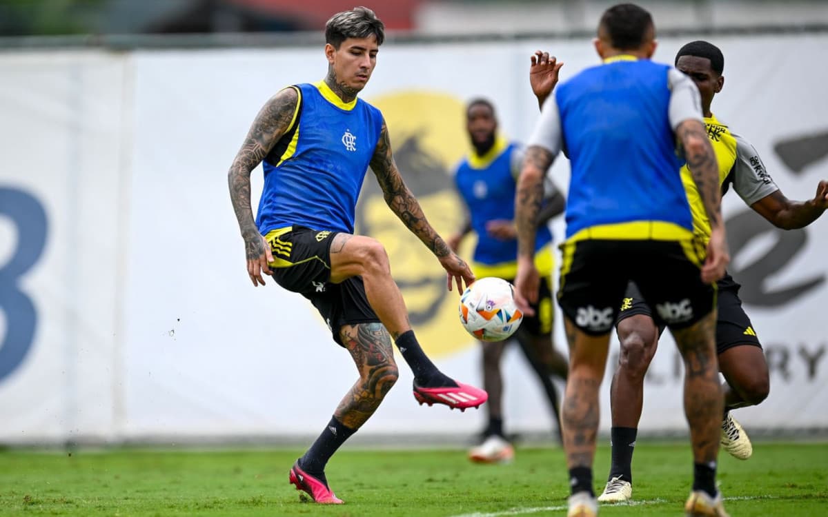 Com a presença de Pulgar, Flamengo treina de olho no Millonarios