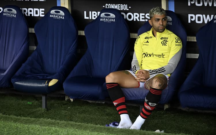 Presidente do Flamengo mantém oferta por renovação e fala em 'apostar' em Gabigol