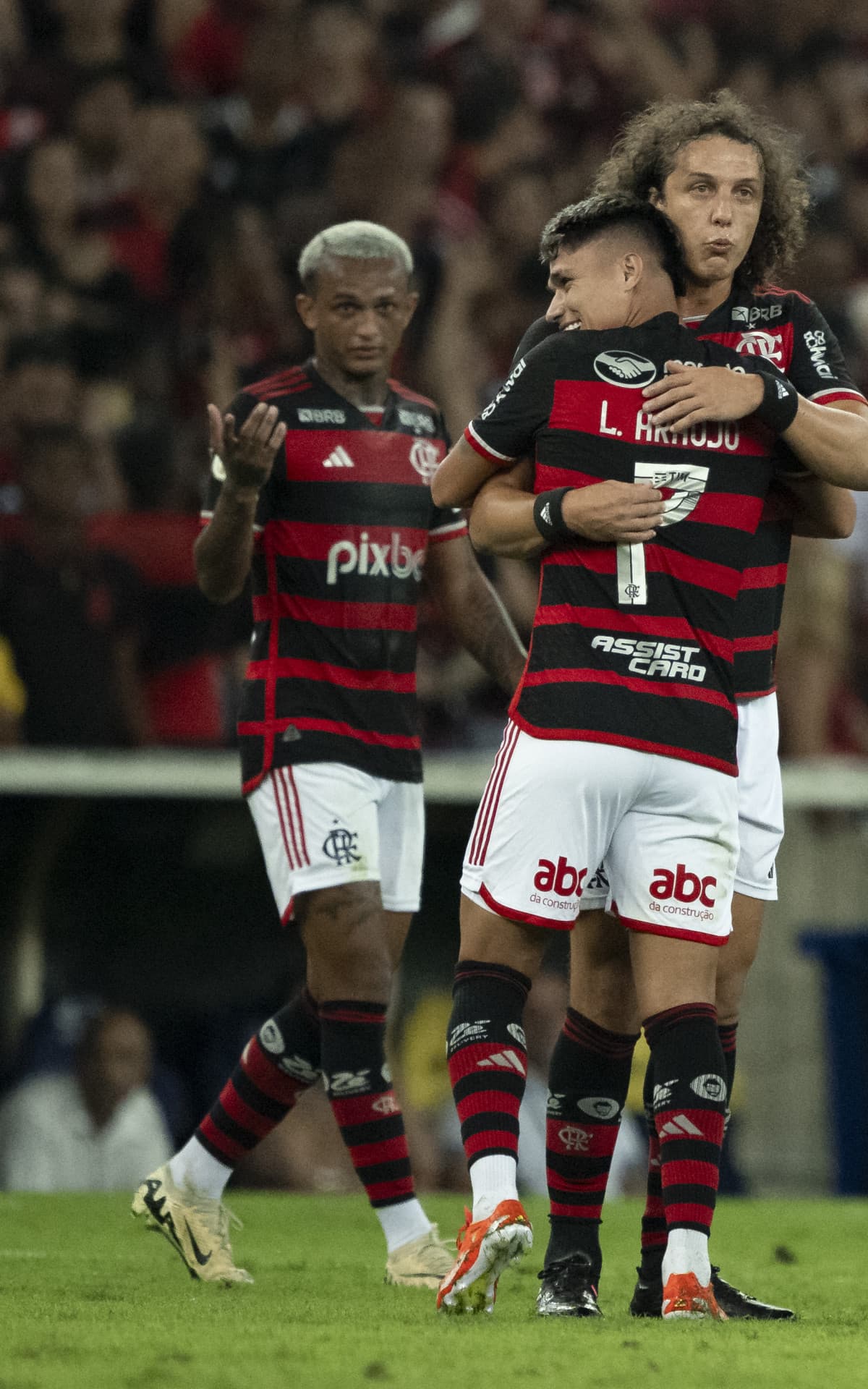 Vídeo: os melhores momentos da vitória do Flamengo sobre o Grêmio