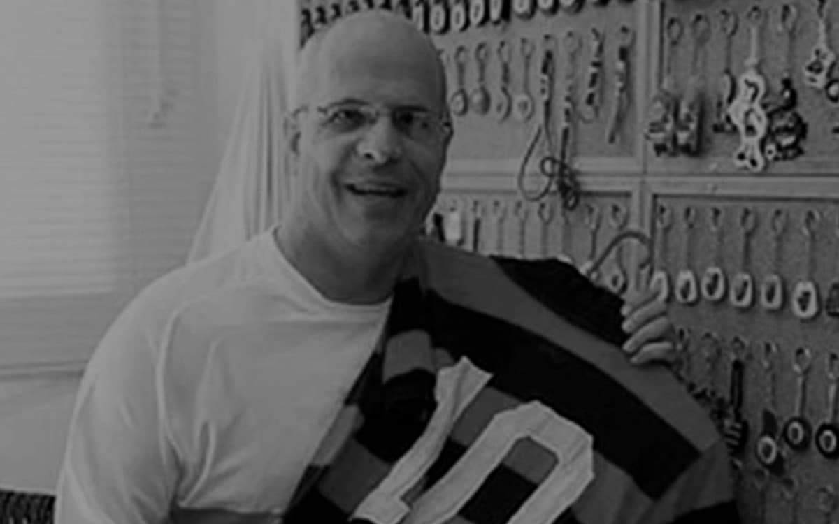 Morre maior colecionador do Flamengo, com mais de 22 mil itens