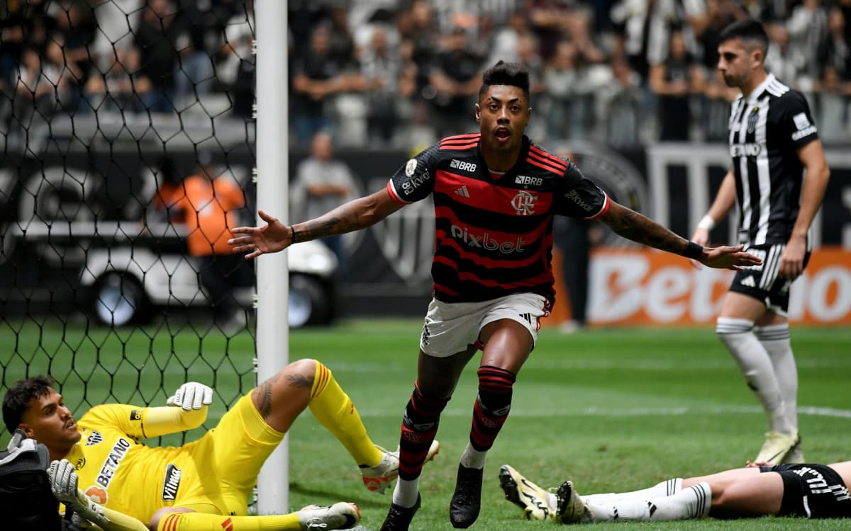 Flamengo: Bruno Henrique exalta Wesley e explica comemoração de Cristiano Ronaldo