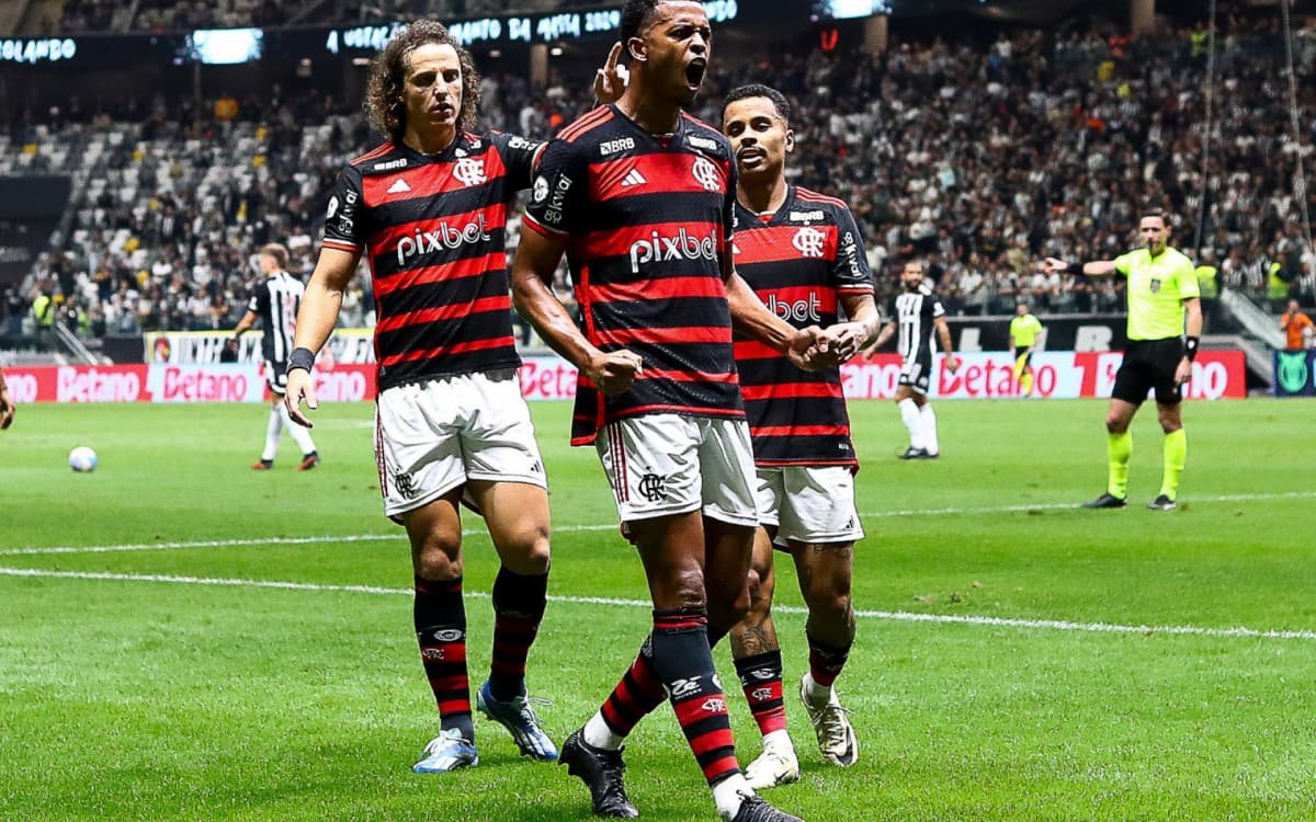 Em jogo de seis gols, Flamengo se impõe e vence o Atlético-MG em Belo Horizonte