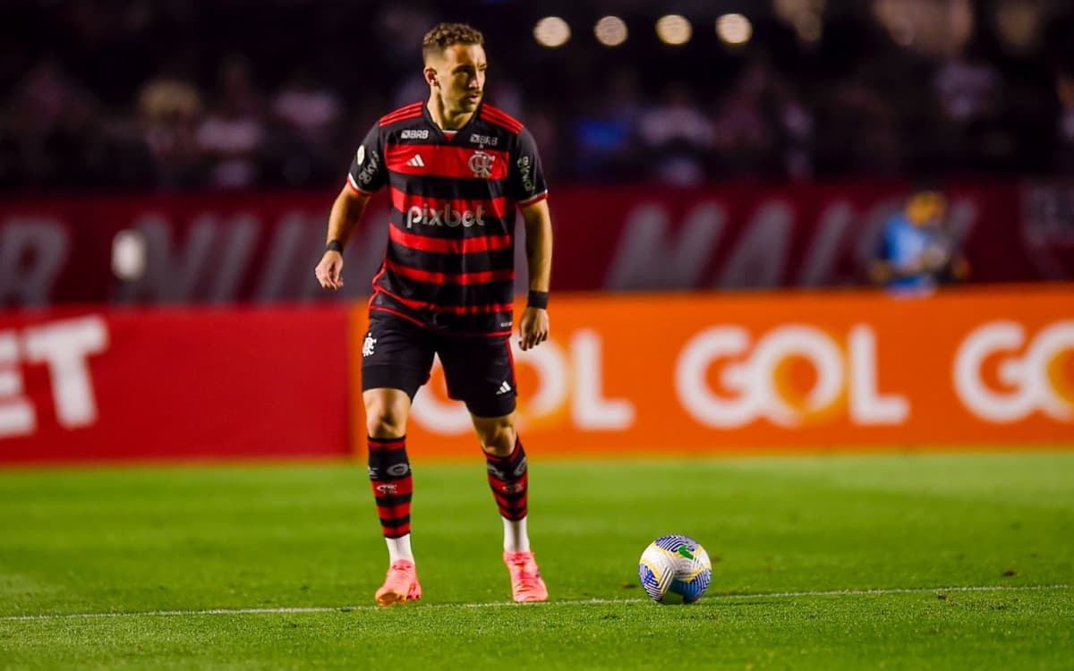 Léo Ortiz no meio e Carlinhos na frente; veja a provável escalação do Flamengo