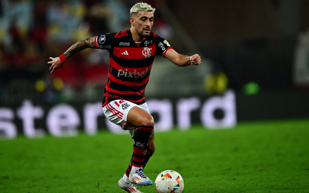Flamengo confirma lesão de Arrascaeta, que vira desfalque na Libertadores
