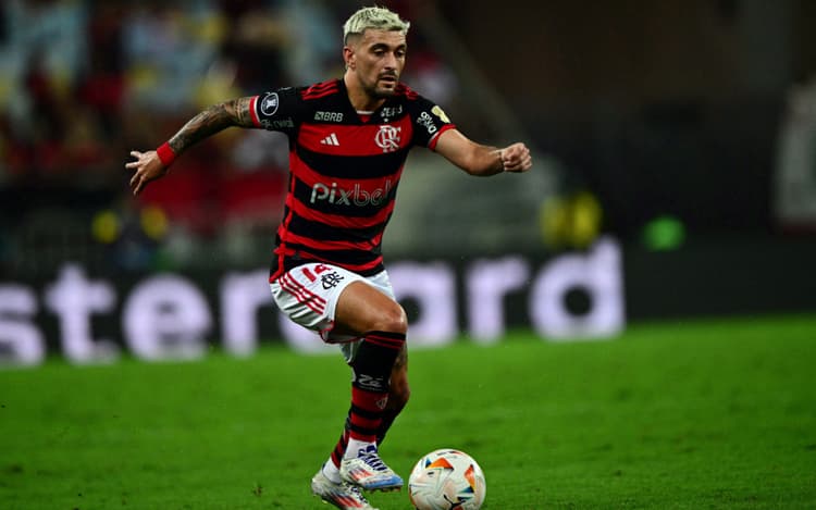 Flamengo confirma lesão de Arrascaeta, que vira desfalque na Libertadores