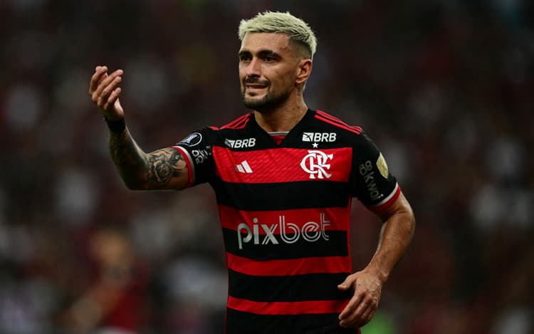 Com nove possíveis convocados, Flamengo tenta mudar data da semifinal da Copa do Brasil