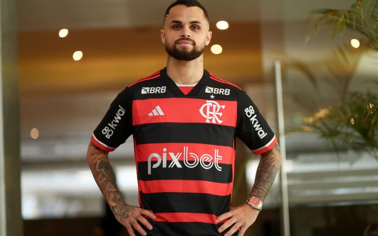 Michael celebra retorno ao Flamengo: 'É uma emoção muito grande'