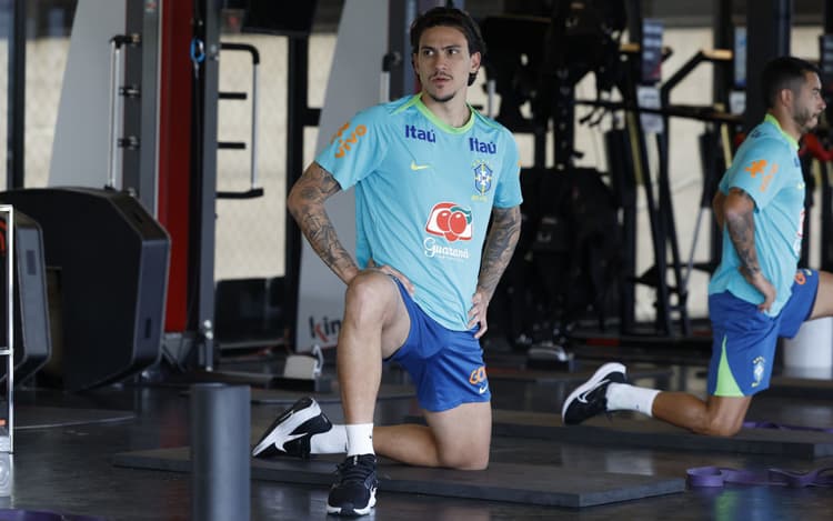 Flamengo vê excesso de carga em treino da Seleção antes da lesão de Pedro