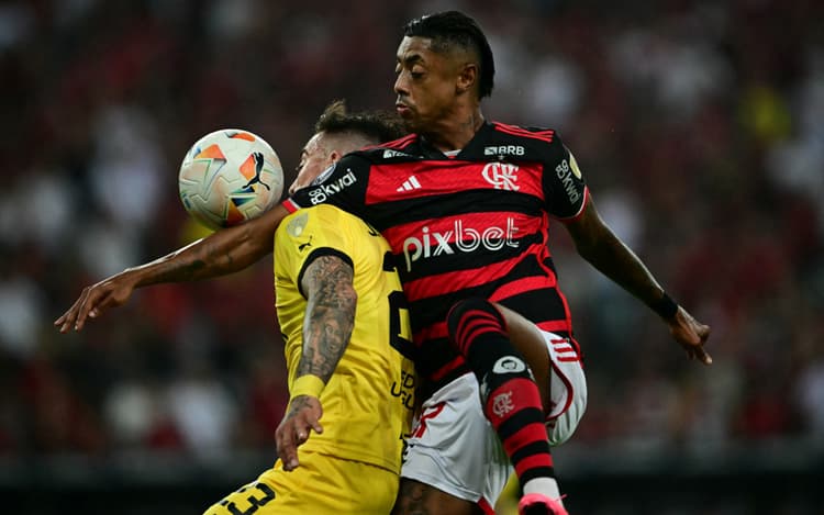 Ainda dá? Jogadores do Flamengo respondem como buscar virada contra o Peñarol no Uruguai