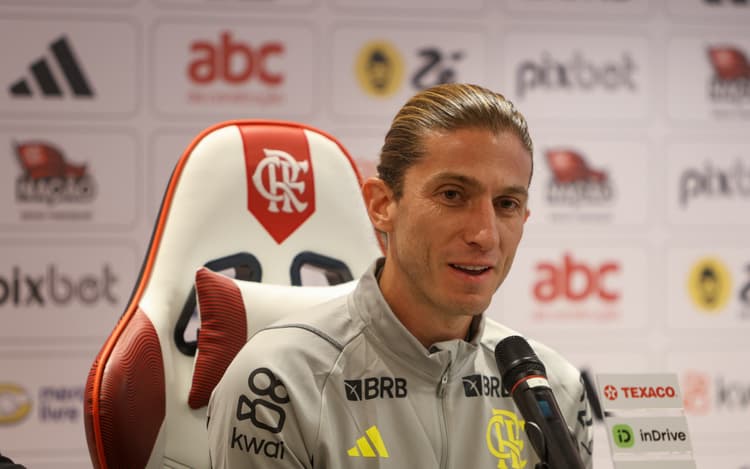 Candidato à presidência do Flamengo não garante Filipe Luís em 2025, caso seja eleito