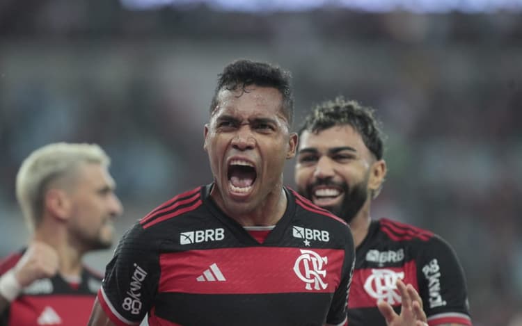 Na estreia de Filipe Luís, Flamengo joga bem e vence o Corinthians pela Copa do Brasil