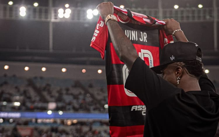 Flamengo exalta Vini Jr após Bola de Ouro: 'Para todos, menos alguns, você é o melhor'