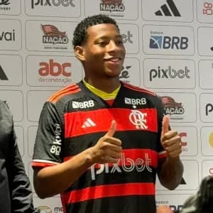 Plata explica 'batalha' para chegar ao Flamengo e sonha marcar no Maracanã