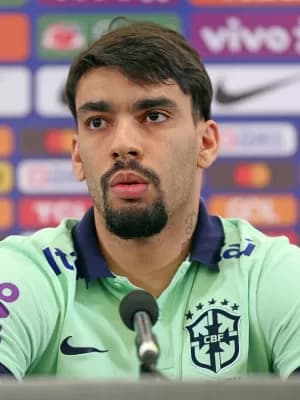 Flamengo abre conversas pela contratação de Lucas Paquetá