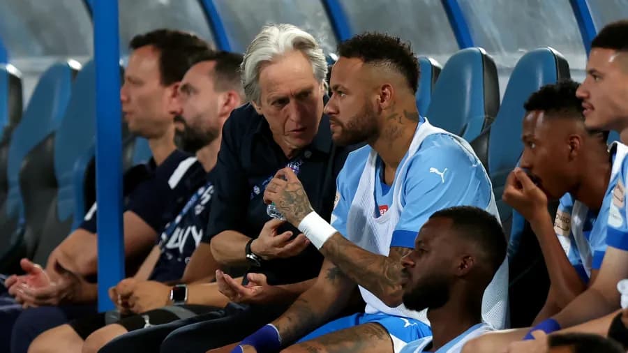 Jorge Jesus e Al-Hilal encaminham renovação de contrato