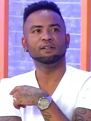 Carlos Alberto é condenado por soco após piada sobre caneta de Arrascaeta