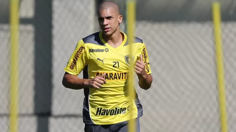 Em quais times do exterior esses brasileiros jogam? Faça o quiz