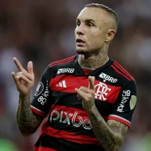 Everton Cebolinha dá passo importante em recuperação de lesão no Flamengo