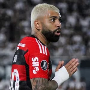Mercado: novela Gabigol no Fla, anúncio no Palmeiras e rescisão no Santos