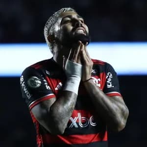 Substituto de Pedro? 'Gabigol perdeu o brilho nos olhos', dispara Arnaldo