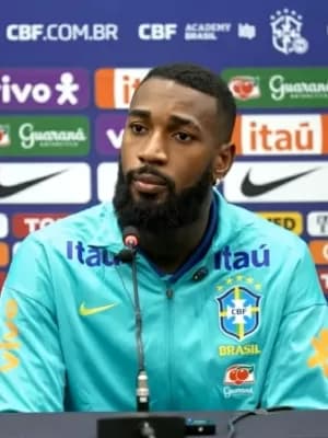 Mais curinga, Gerson vai da cirurgia à seleção: 'Poderia não jogar mais'