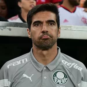 Palmeiras é quem mais chuta e tem pior aproveitamento no Brasileirão; veja