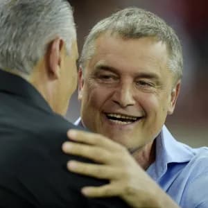 'Maracanã estava mudo': Técnico do Peñarol engrandece vitória sobre o Fla