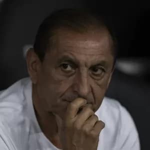 Corinthians tem 60% de risco de rebaixamento; Botafogo aumenta chance de título