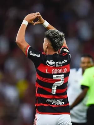 Flamengo: Tite não queria mexer em Gerson, mas Luiz Araújo 'estragou' tudo