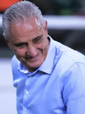 Tite vai com força máxima contra o Palmeiras; veja a escalação do Flamengo