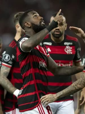 Flamengo alivia pressão, goleia o Bolívar e depende de si na Libertadores