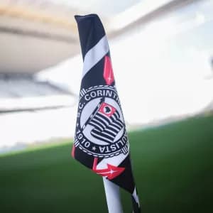 Corinthians recebe aditivo de R$ 90 mi em contrato com Brax para se igualar ao Fla