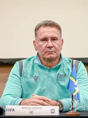 Crise no apito 'esgota' Seneme, que tira licença sem CBF avisar árbitros