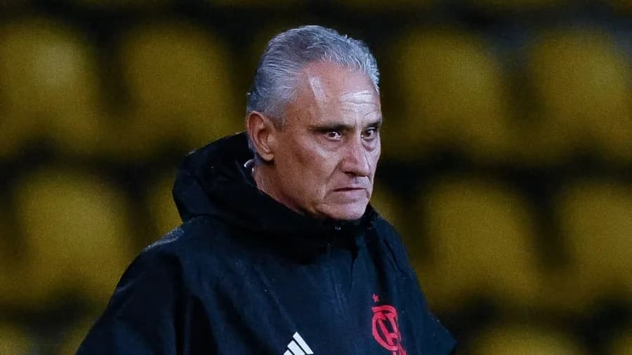 Tite é cobrado no Ninho, mas errado está quem o contratou