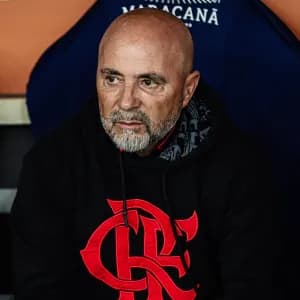 Sampaoli cita pressão em técnicos no Brasil e exalta Fla: 'Maior do mundo'