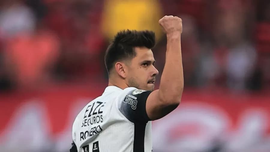 Corinthians supera um decepcionante Flamengo na bola e na vontade