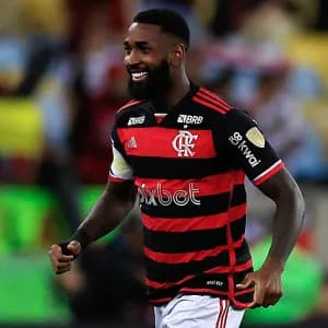 Noite de Gerson: meio-campista desfila em vitória do Fla; veja notas
