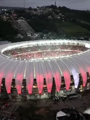 CBF define data de jogo adiado entre Internacional x Flamengo no Brasileiro