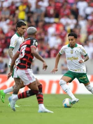 Cria sai do banco e conquista resultado importante para o Palmeiras