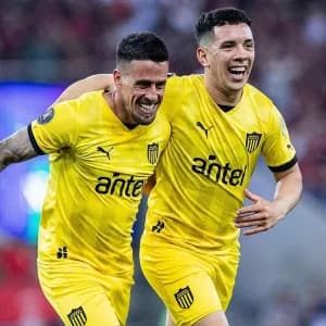 Peñarol é só otimismo e camisa oficial do time custa mais de 500 reais