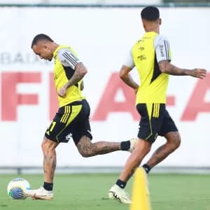 Com Cebolinha, Flamengo segue preparação para duelo contra o Bahia