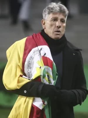 Renato critica falta de apoio de clubes: 'dor de barriga não dá uma vez só'